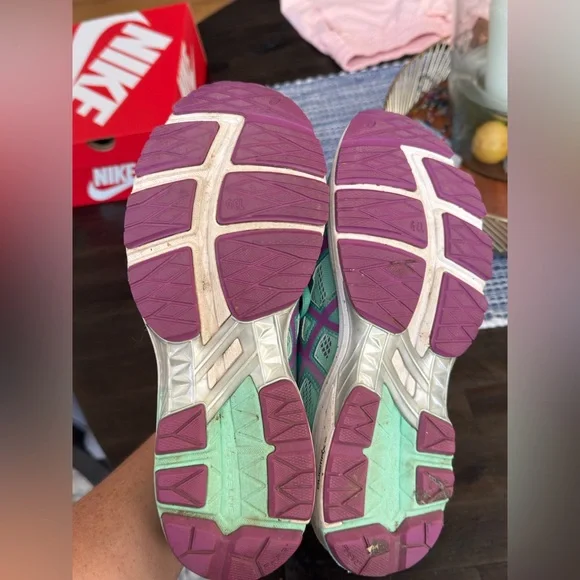 Asics Women’s Running Shoes – Size 9.5, Teal with Purple & White - Picture 4 of 4